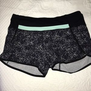Size 6 lulu running shorts